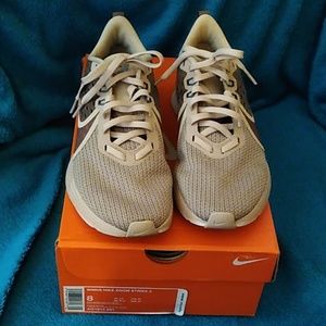 Nike Zoom Strike 2 Running Shoes